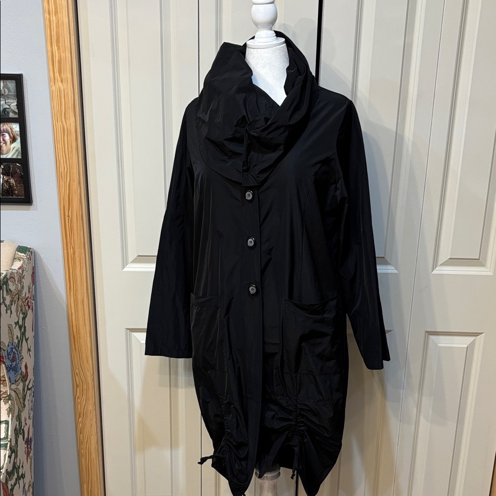 bryn Walker memory crunch black fashion duster size large